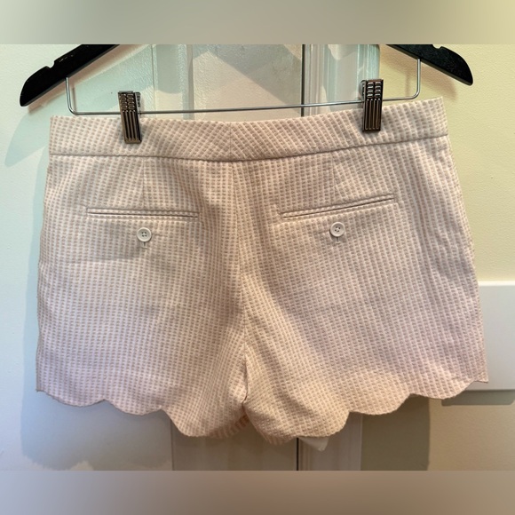 CLUB MONACO AMBER EYELET Low Rise Shorts with Scalloped Edge (US 2) - Picture 3 of 10